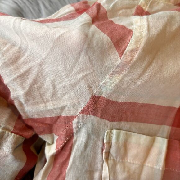 LEVI’S Blouse Sz S Casual Red White Plaid Button Up Short Sleeve Top Semi Sheer - Picture 7 of 12